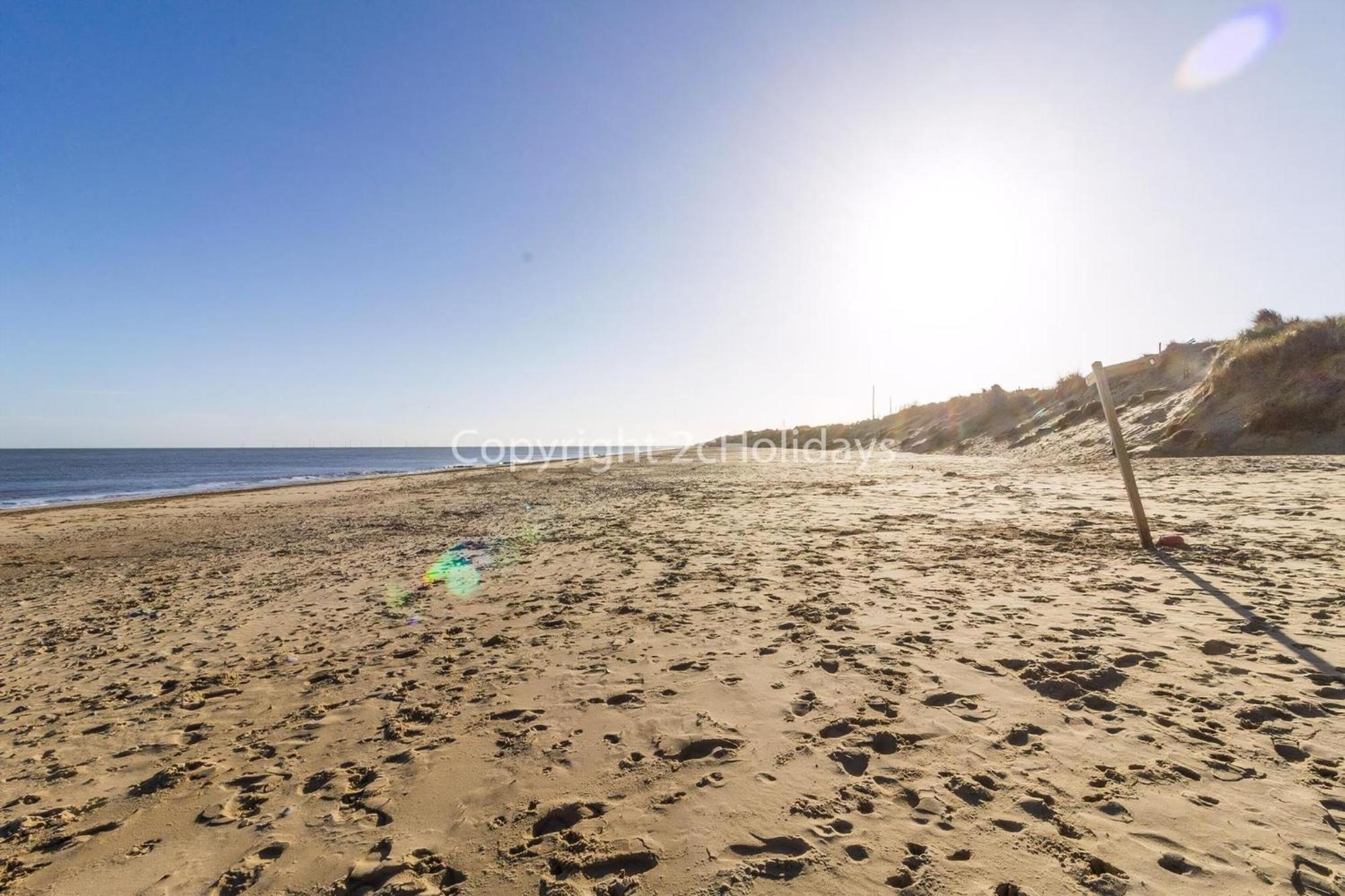 7 Berth Chalet Nearby Hemsby Beach In Norfolk Ref 18168B Exterior photo